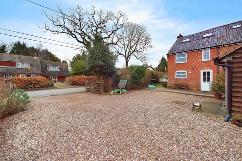 6 bedroom semi-detached house for sale, Stoke Road, Thorndon.