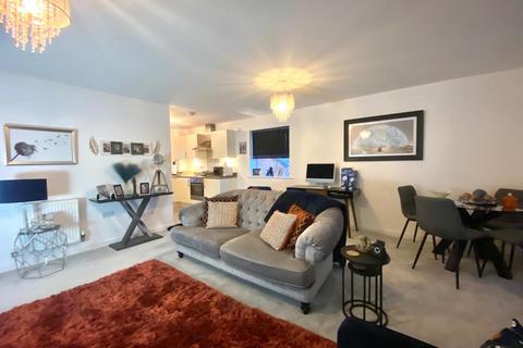 2 bedroom apartment to rent, New Meadow Close, Solihull, B90