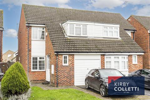 3 bedroom semi-detached house for sale, Buryholme, Wormley