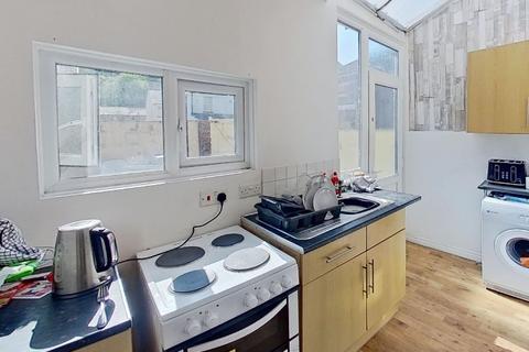 3 bedroom terraced house for sale, King Street, Ebbw Vale NP23