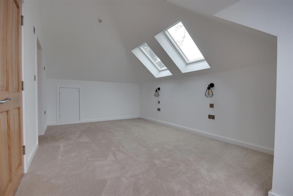 Bedroom 4.jpg
