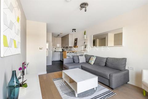 1 bedroom flat for sale, Woods House, Grosvenor Waterside, 7 Gatliff Road, London SW1W