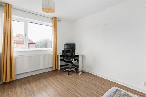 55 Blanchland Road, Morden, SM4 5NE