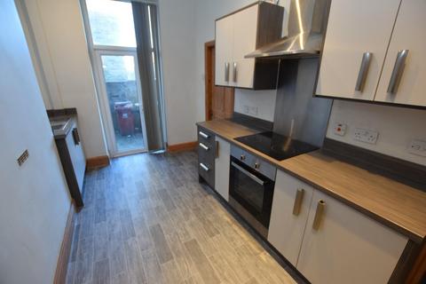 2 bedroom flat to rent, Hufling Lane, Burnley