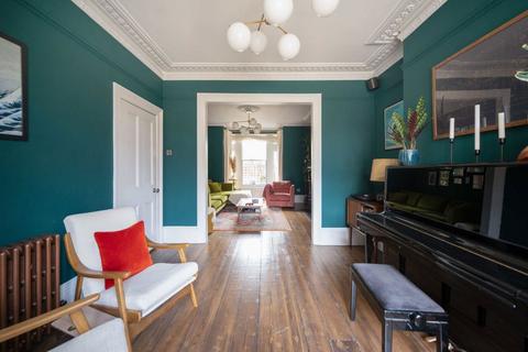 5 bedroom semi-detached house for sale, Tollington Park, London N4