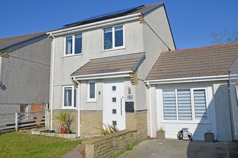 8 Hillside Meadows, Foxhole, St Austell, PL26 7TA