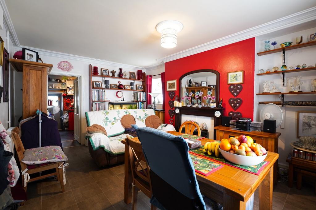 Lounge  2