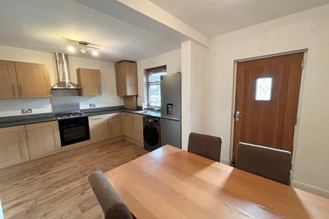 2 bedroom flat to rent, Wood Lane, Chapel Allerton, Leeds, West Yorkshire, LS7