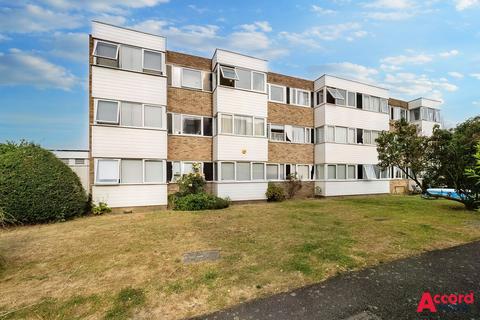 31 Winston Close, Romford, RM7 8LL