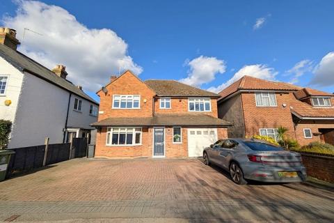 4 bedroom detached house for sale, Staines Road, Wraysbury, Staines-upon-Thames, TW19