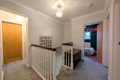 249a Staines Road, Wraysbury, Staines-upon-thames, TW19 5AJ