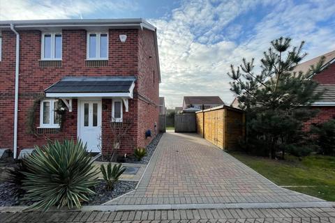 2 bedroom house for sale, Knight Gardens, Lymington, Hampshire, SO41