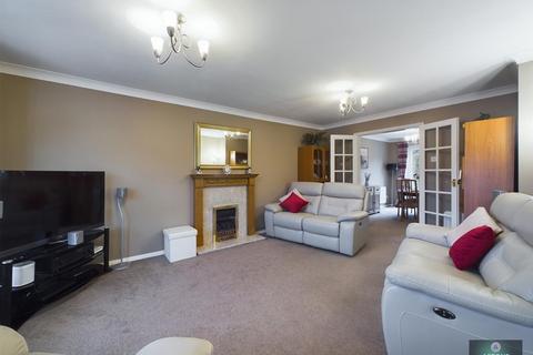 4 bedroom detached house for sale, Gabriel Road, Crawley RH10