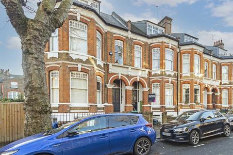 Studio to rent, Sotheby Road, London N5