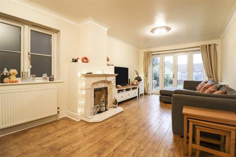 4 bedroom detached house for sale, Reading Road South, Hampshire GU52