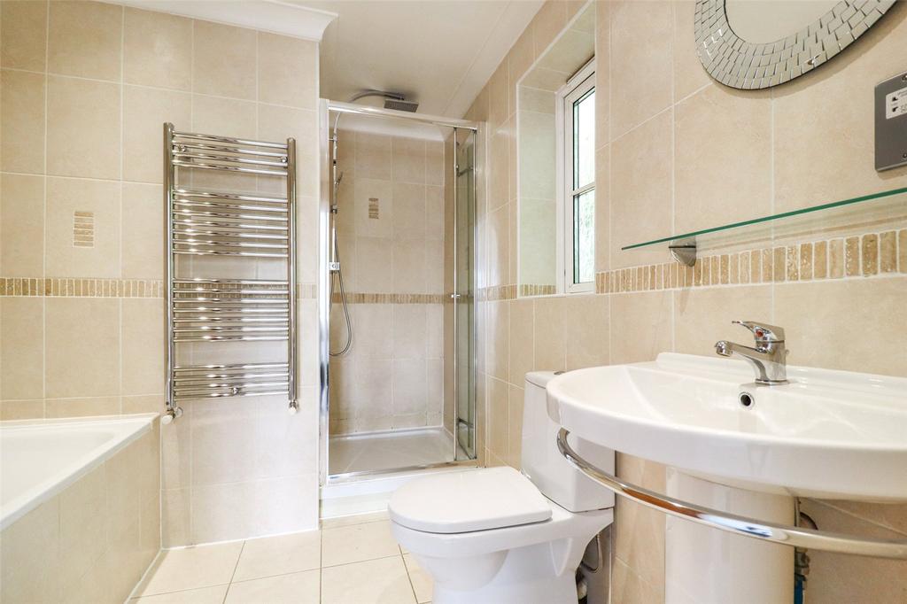En-Suite Shower