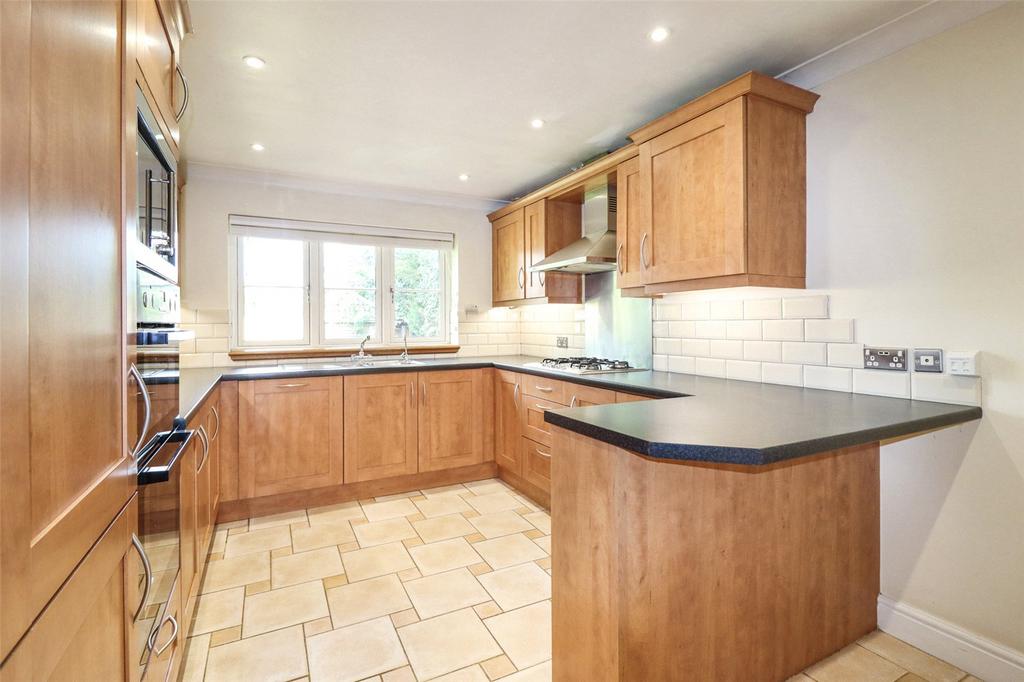 Kitchen/ Breakfast