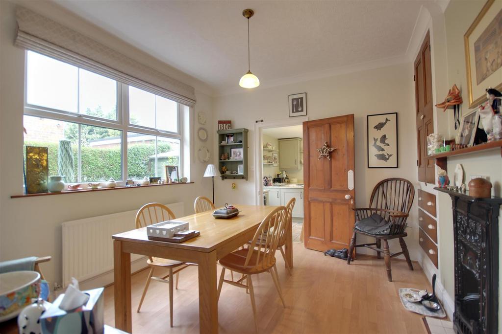 Breakfast Room