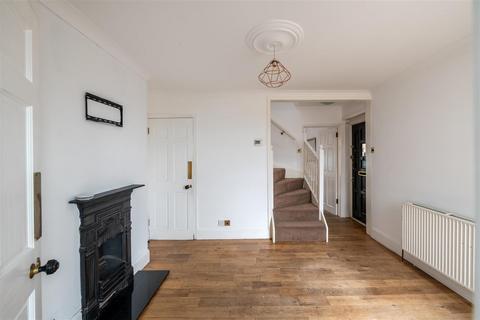 11 Albany Road, Crawley, RH11 7BY