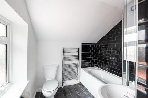 11 Albany Road, Crawley, RH11 7BY