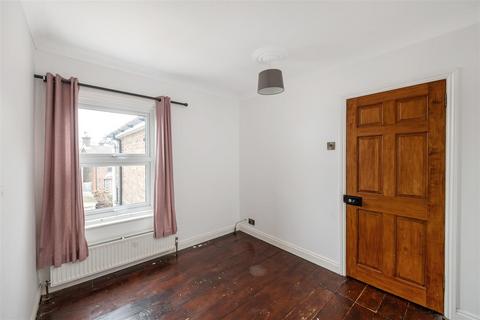 11 Albany Road, Crawley, RH11 7BY