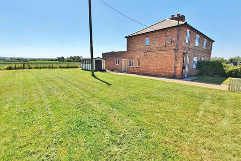 3 bedroom semi-detached house to rent, Works Lane, Barnstone, Nottingham