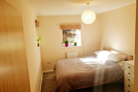 1 bedroom apartment for sale, at Joslings Close,, London, London W12