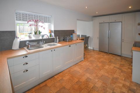 4 bedroom end of terrace house for sale, The Homesteads, Hunsdon, Ware, Hertfordshire, SG12