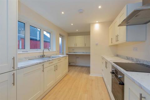 8 Arundel Close, Maidenhead, SL6 5JY