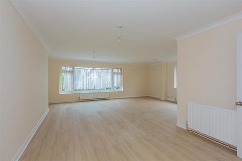 8 Arundel Close, Maidenhead, SL6 5JY