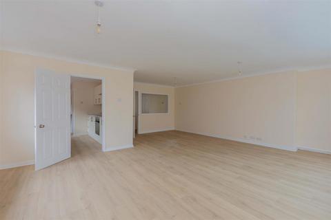 8 Arundel Close, Maidenhead, SL6 5JY
