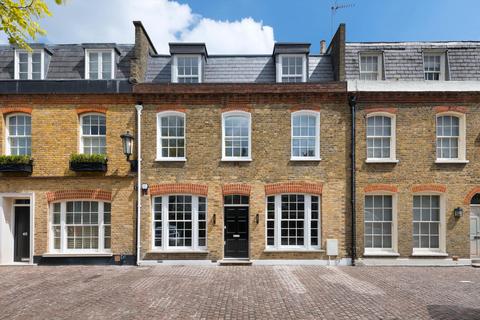 4 bedroom terraced house for sale, Lennox Gardens Mews, Knightsbridge, London, SW1X
