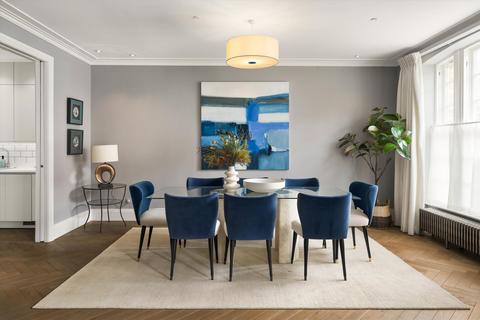 4 bedroom terraced house for sale, Lennox Gardens Mews, Knightsbridge, London, SW1X