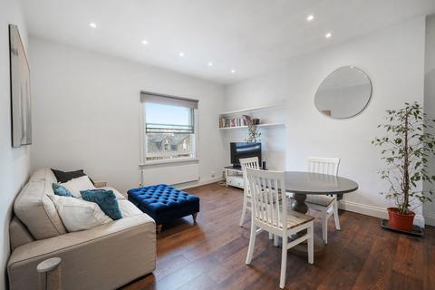 2 bedroom flat for sale, Brondesbury Villas, London, NW6 6AB