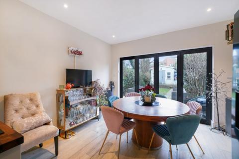 3 bedroom end of terrace house for sale, Ivy Road, London, NW2 6SY