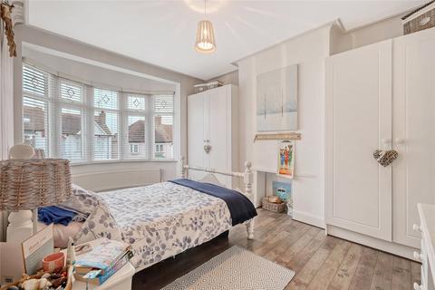 83 Sandringham Road, Southend-on-sea, SS1 2UG