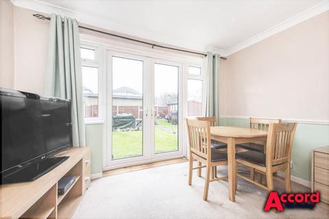 29 Ashdown Walk, Romford, RM7 8HL
