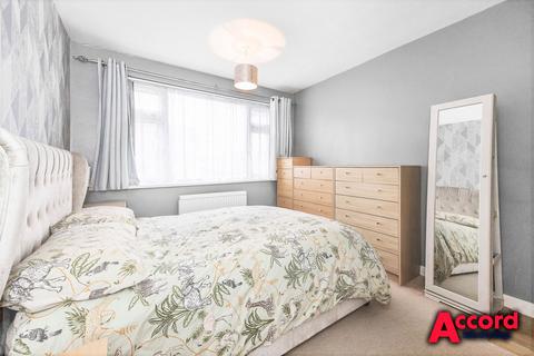 29 Ashdown Walk, Romford, RM7 8HL