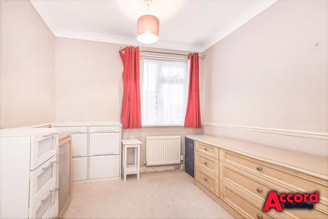 29 Ashdown Walk, Romford, RM7 8HL