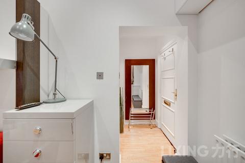 Studio for sale, Berkeley Street, Mayfair, W1J 8DP