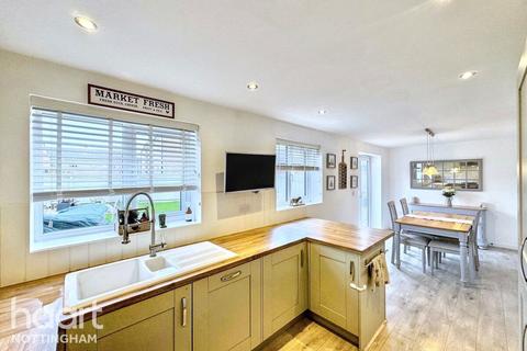 4 bedroom detached house for sale, Kingfisher Road, Stoke Bardolph