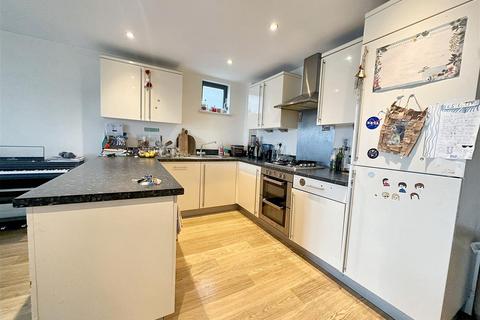 2 bedroom flat to rent, Ashley Apartments Ashley Hill Bristol