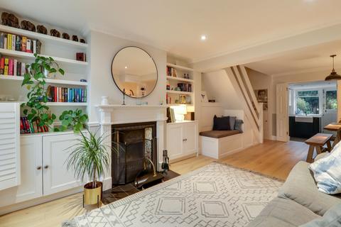 25 Dennis Road, East Molesey, KT8 9EE