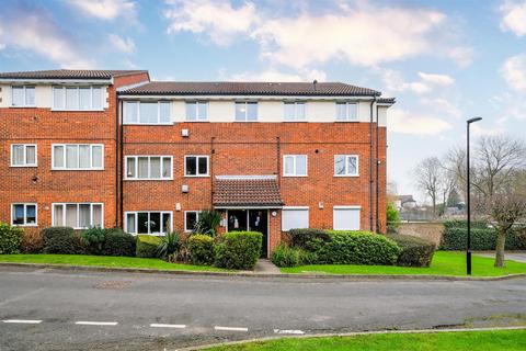 Celandine Court, Chingford