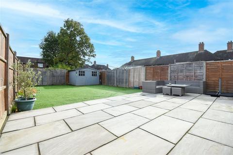 24 Field Way, Ruislip, HA4 7LX