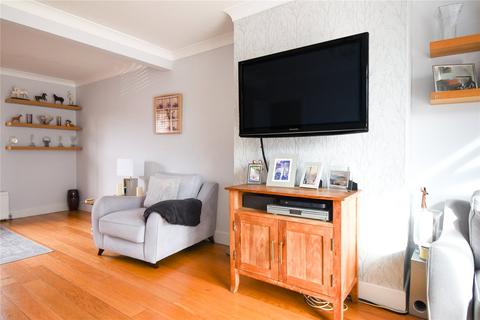 24 Field Way, Ruislip, HA4 7LX