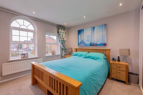18 Southwold Spur, Slough, SL3 8XX