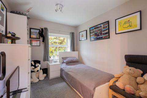 18 Southwold Spur, Slough, SL3 8XX