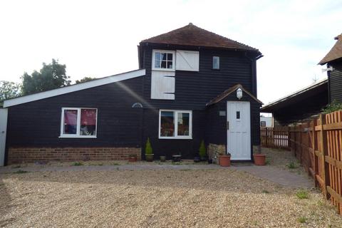 2 bedroom detached house to rent, Ramsgate Road, Sarre, CT7