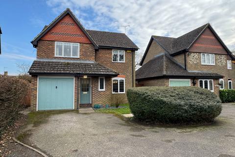 4 bedroom detached house for sale, Langley Close, Buckingham MK18